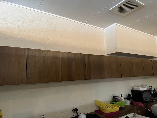 石岡市　店舗改修　吊戸棚